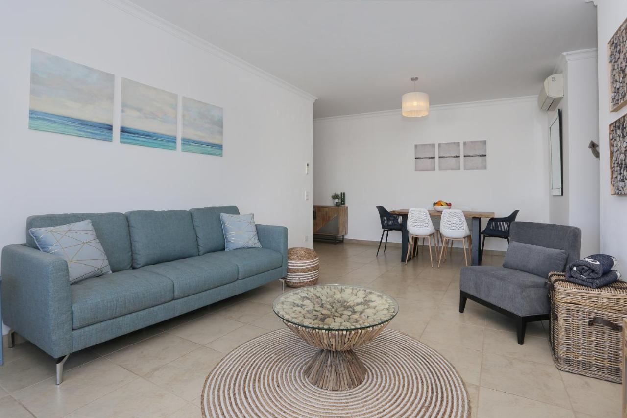 3 Bedroom Apartment With Indoor Pool Central Лагос Екстериор снимка