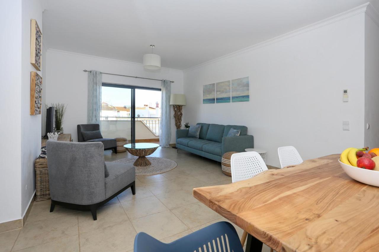 3 Bedroom Apartment With Indoor Pool Central Лагос Екстериор снимка
