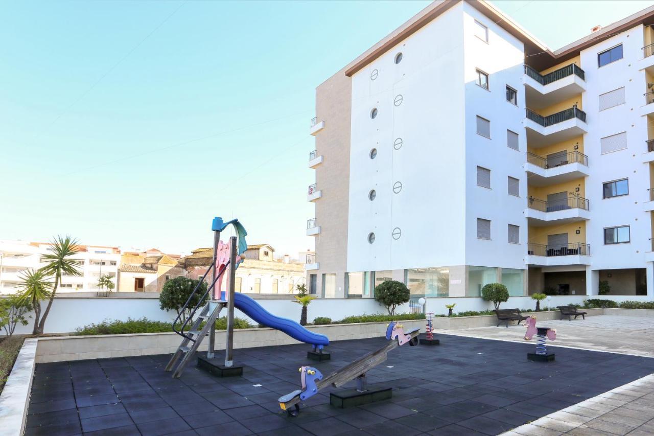 3 Bedroom Apartment With Indoor Pool Central Лагос Екстериор снимка