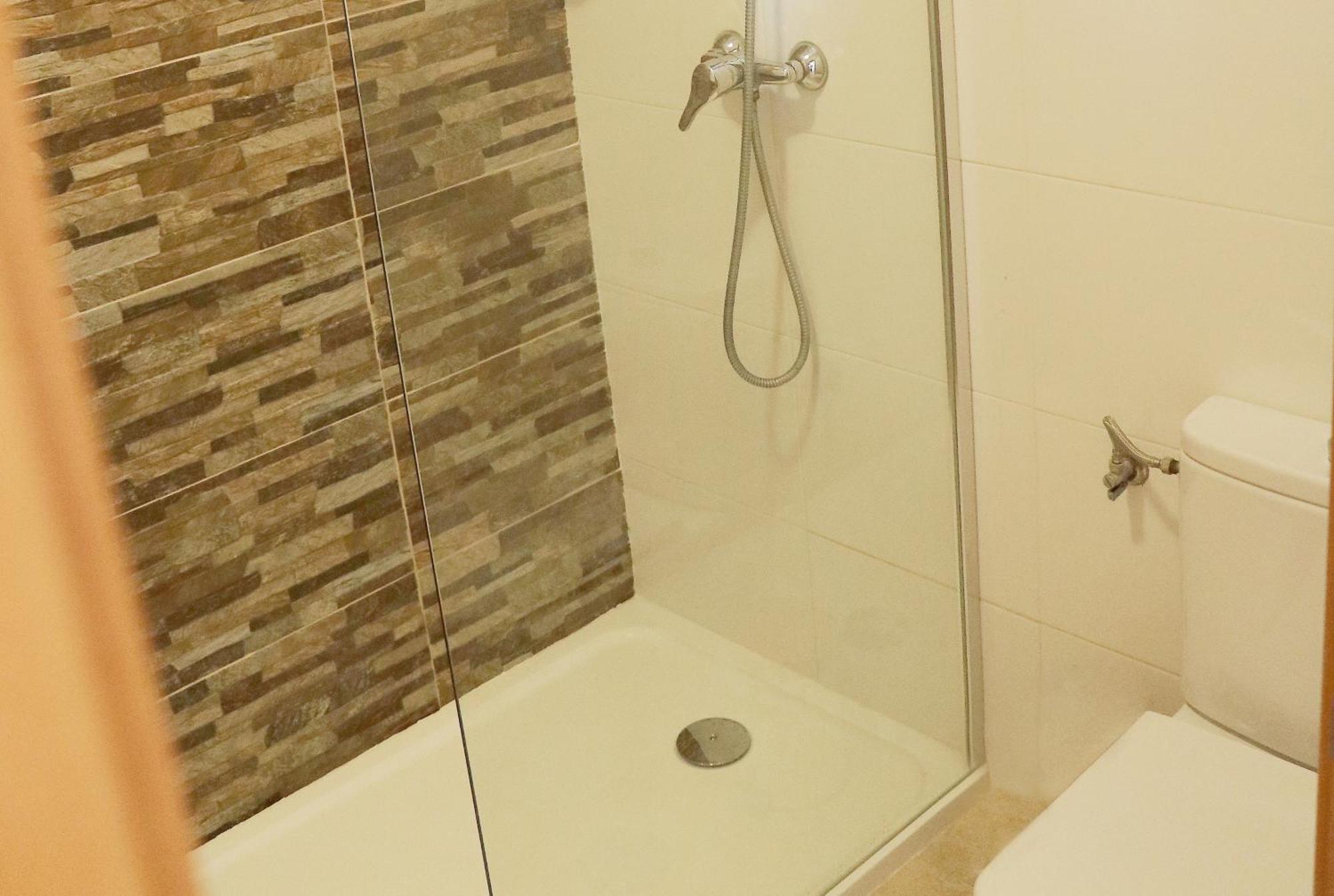 3 Bedroom Apartment With Indoor Pool Central Лагос Екстериор снимка
